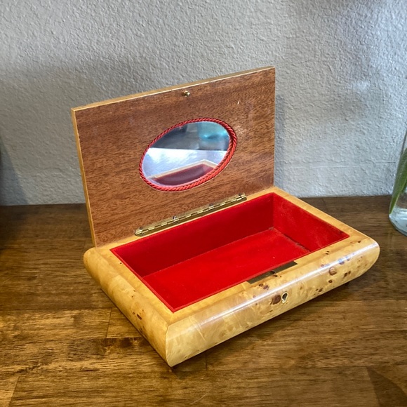 Vintage floral print jewelry box